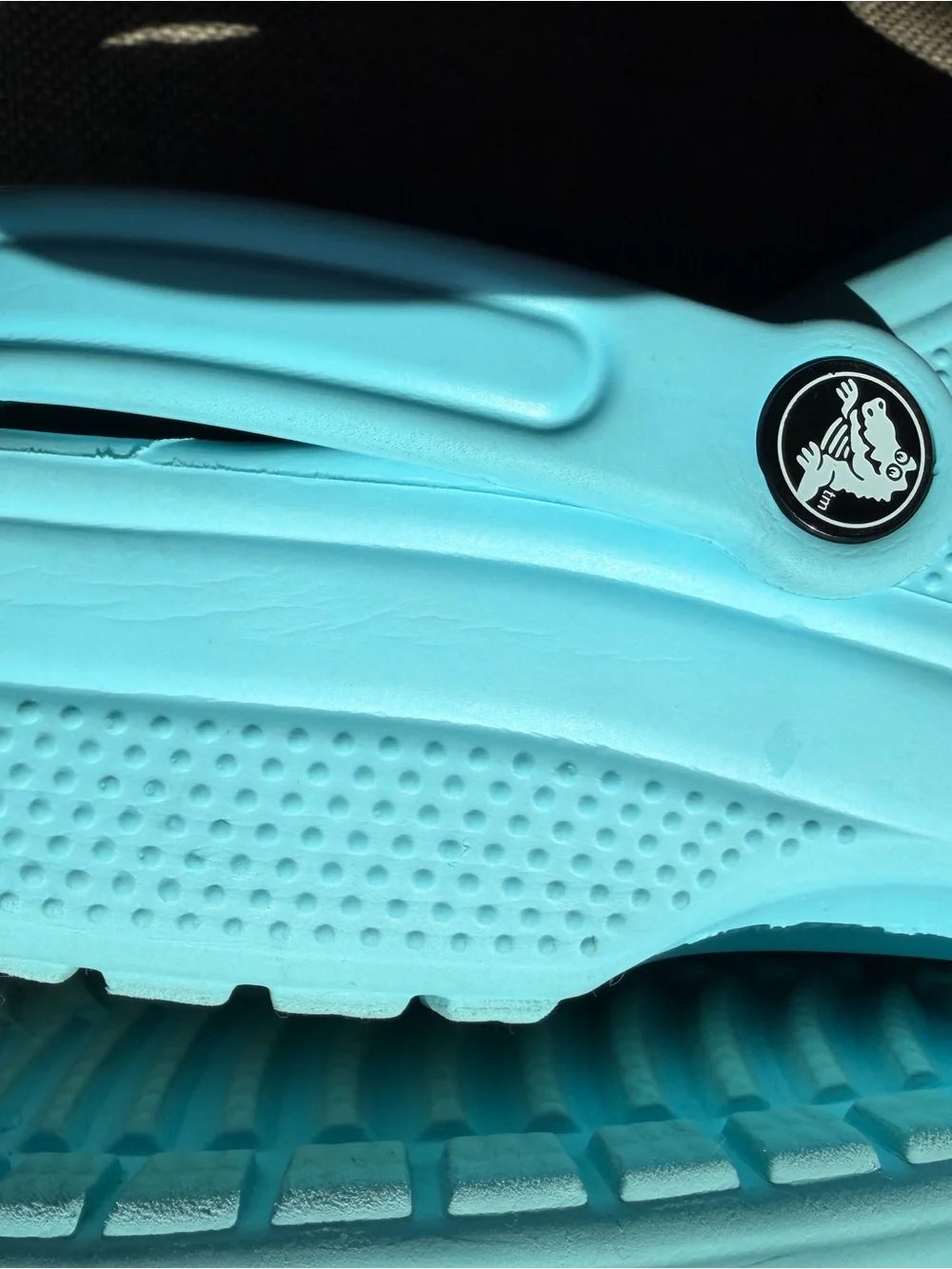 ⚡ Make a Splash in Turbo Teal! Authentic Crocs Classic Clogs (Size M11)
